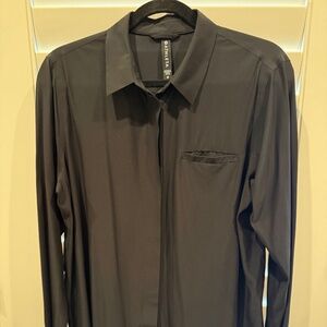 Athleta Urbanite Long Sleeve Black Blouse - Size Medium
